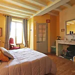 Manoir De Coulandon