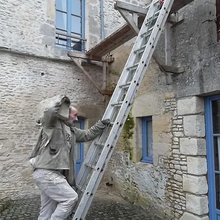 Casa de hóspedes Manoir De Coulandon 3*