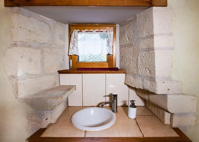 Manoir De Coulandon 3*